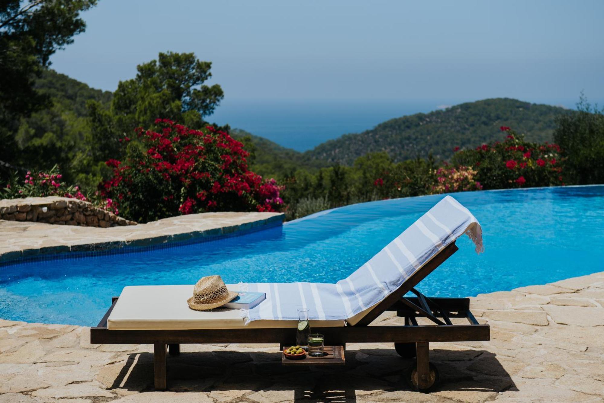 Villa & Guesthouse Paissa D'En Bernat Cala Tarida  Exterior foto